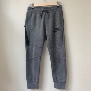 Nike Cropped Jogger Sweatpants